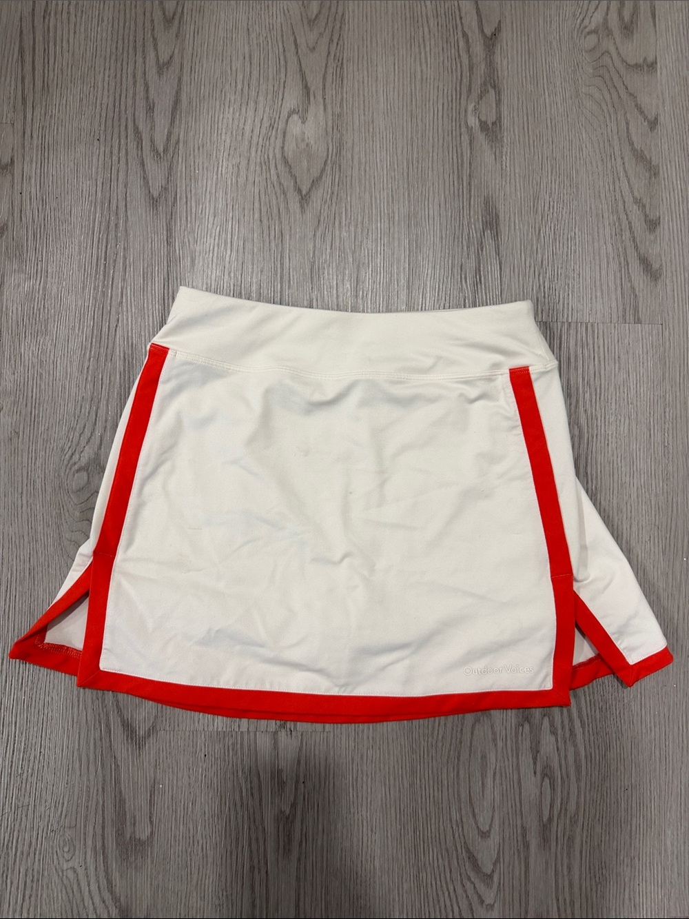 Outdoor Voices White Athletic Skirt with Red Edge Size S
